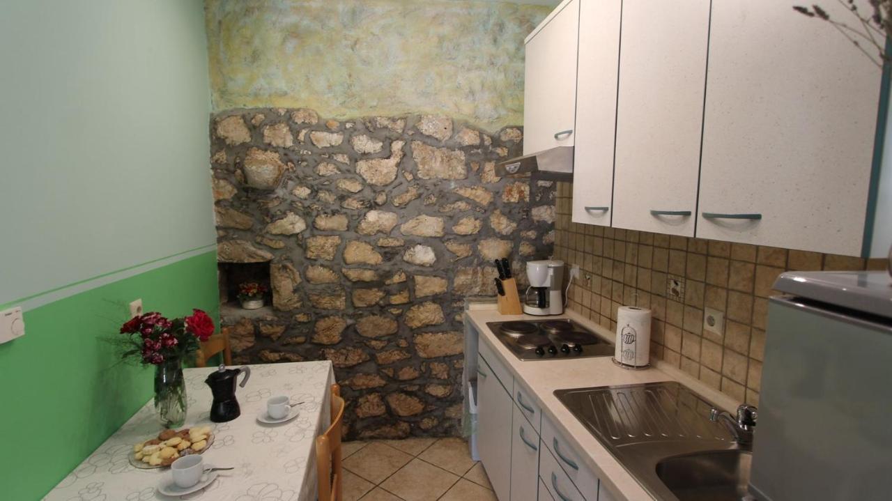 Apartments Kirincic Sveti Vid-Miholjice Kültér fotó