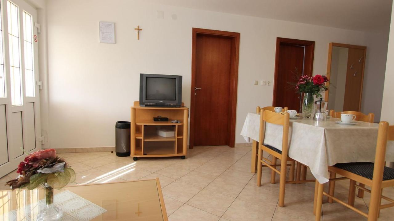 Apartments Kirincic Sveti Vid-Miholjice Kültér fotó