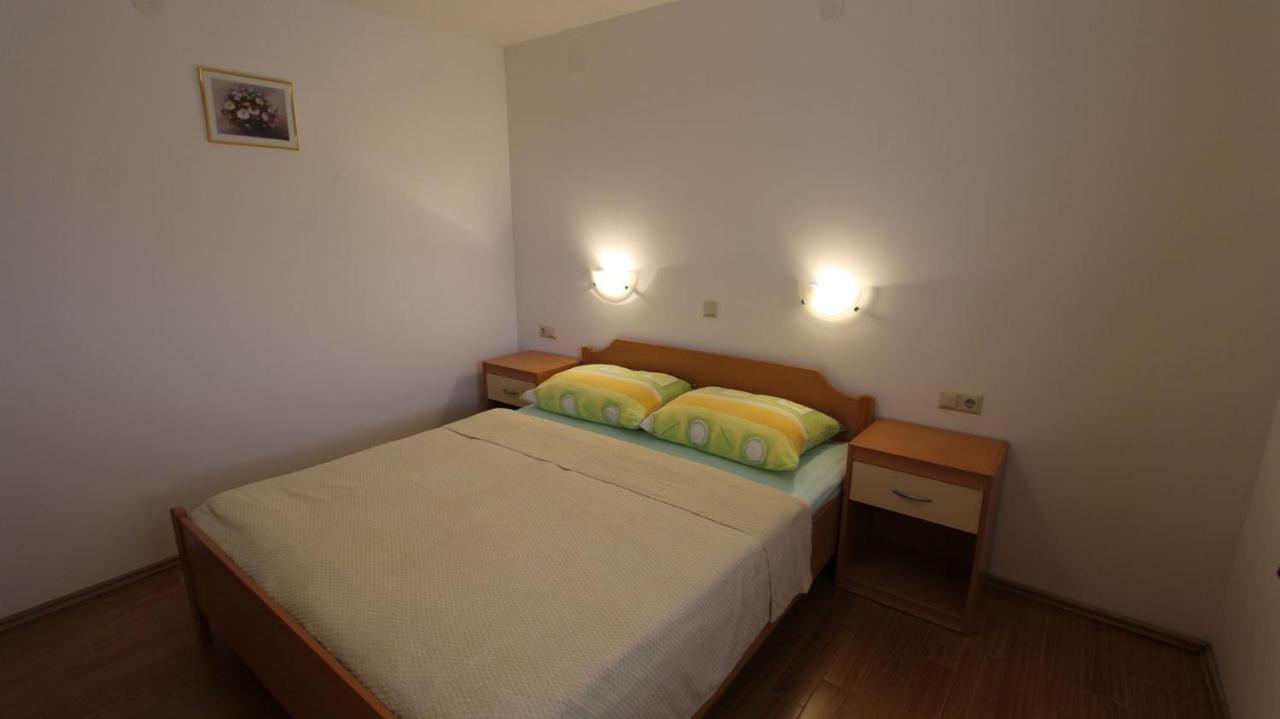 Apartments Kirincic Sveti Vid-Miholjice Kültér fotó